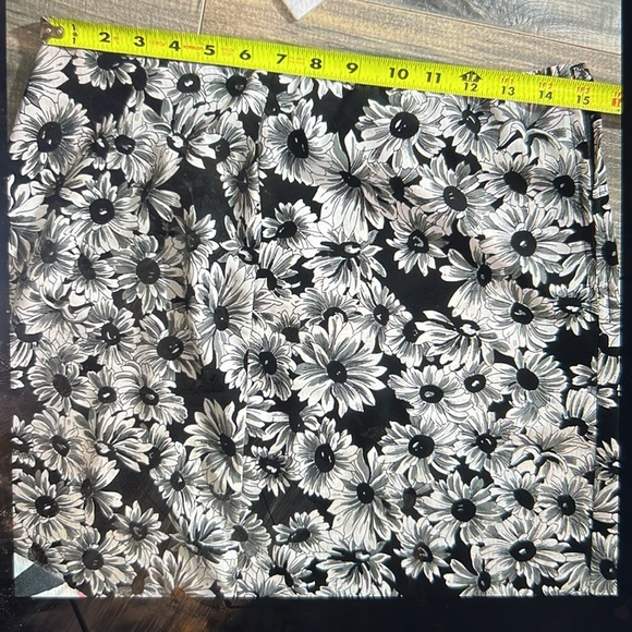 M collection floral skirts, maxi, black, white zip closure size medium - Picture 6 of 8